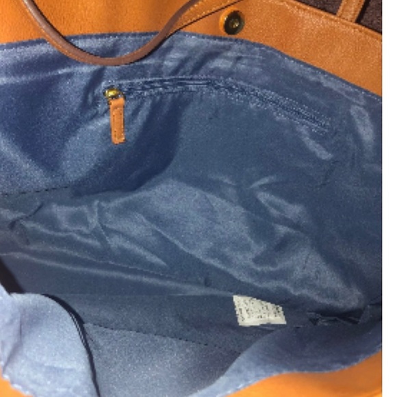 Ulta Beauty Inspired Vegan Leather Weekender Tote - NWT - Picture 5 of 5